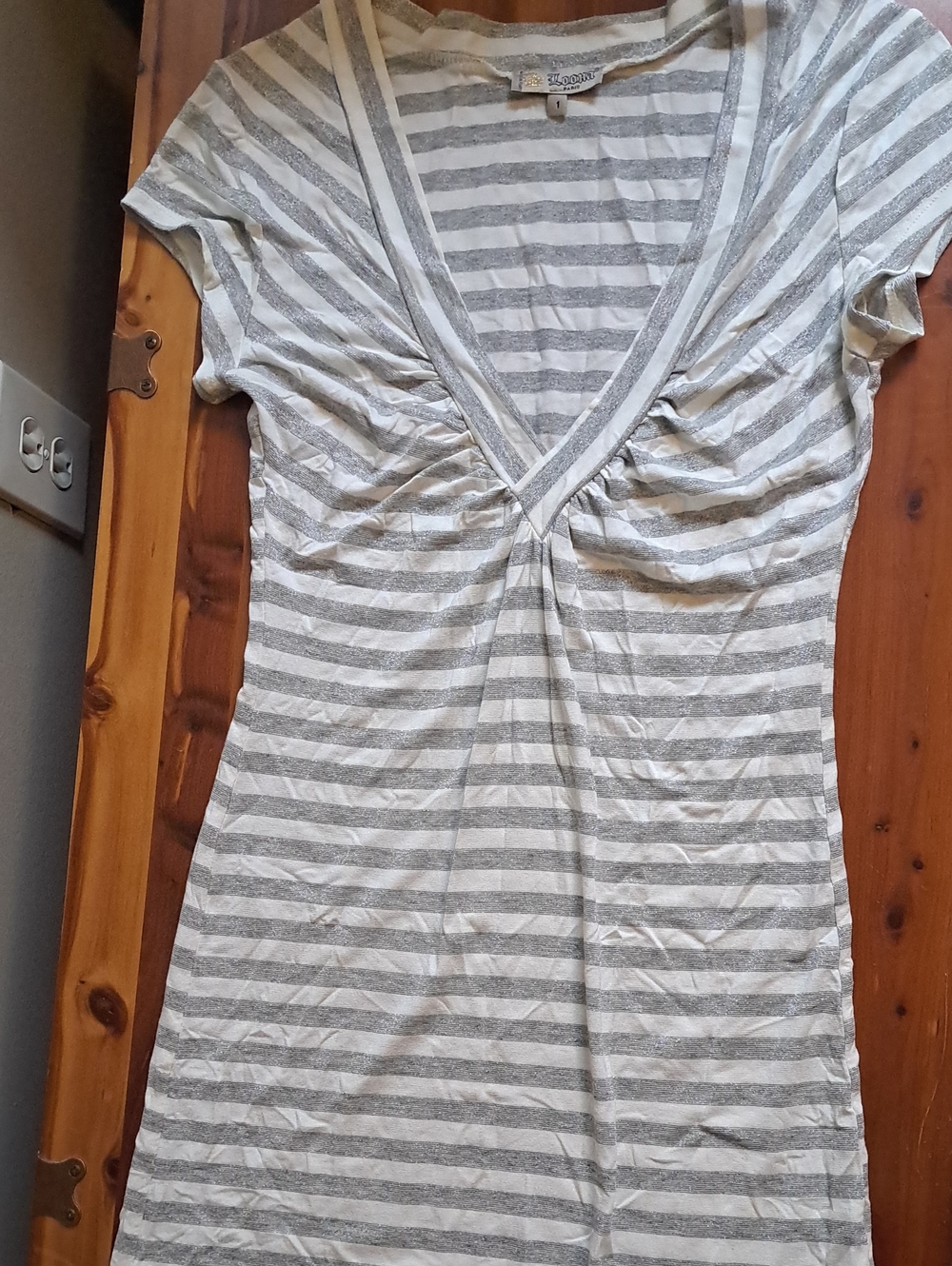 Gray & White Striped V-Neck Women’s Top